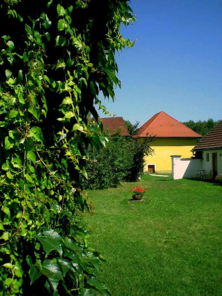 Hotel Skorianzhof Eberndorf Exteriér fotografie